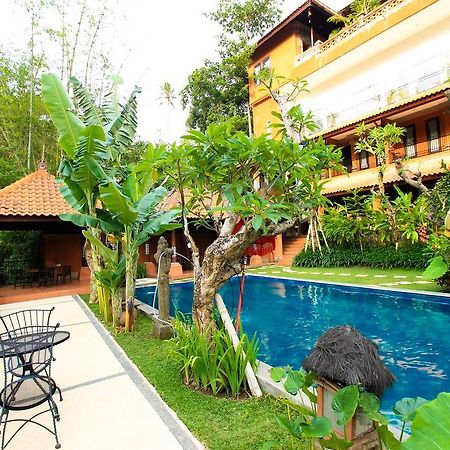 Ubud Hotel And Villas Μαλάνγκ Εξωτερικό φωτογραφία