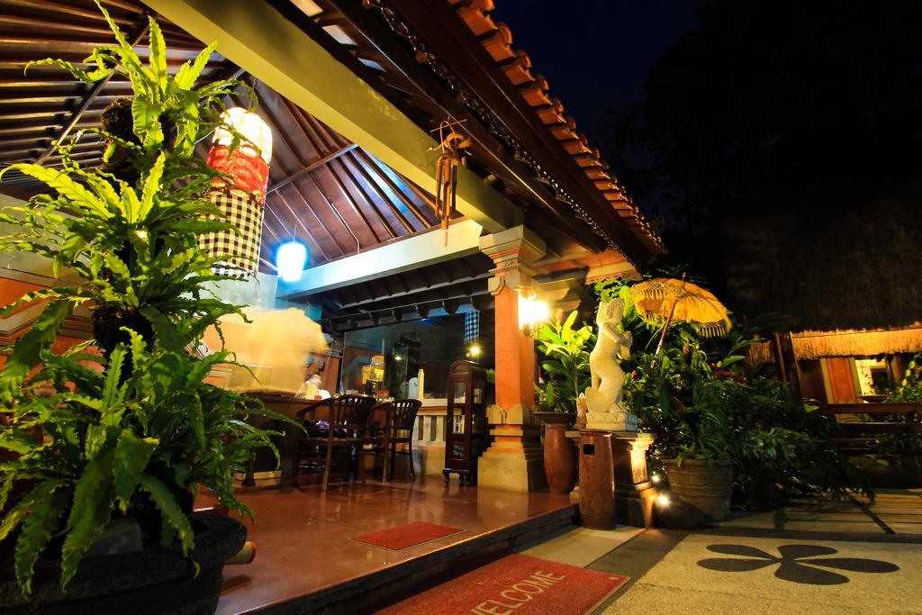 Ubud Hotel And Villas Μαλάνγκ Εξωτερικό φωτογραφία
