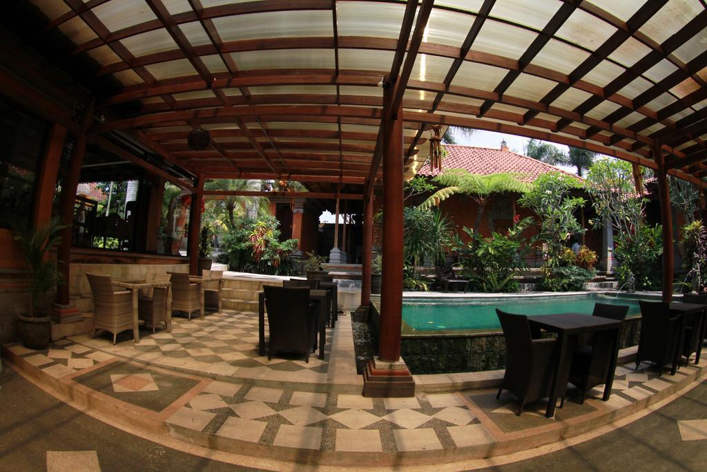 Ubud Hotel And Villas Μαλάνγκ Εξωτερικό φωτογραφία