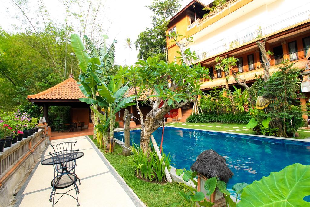 Ubud Hotel And Villas Μαλάνγκ Εξωτερικό φωτογραφία