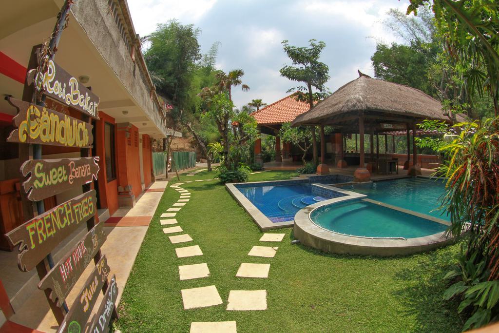 Ubud Hotel And Villas Μαλάνγκ Εξωτερικό φωτογραφία
